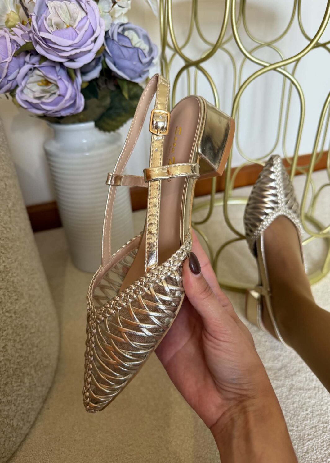 Sapato Bicudo Slingback - Dourado
