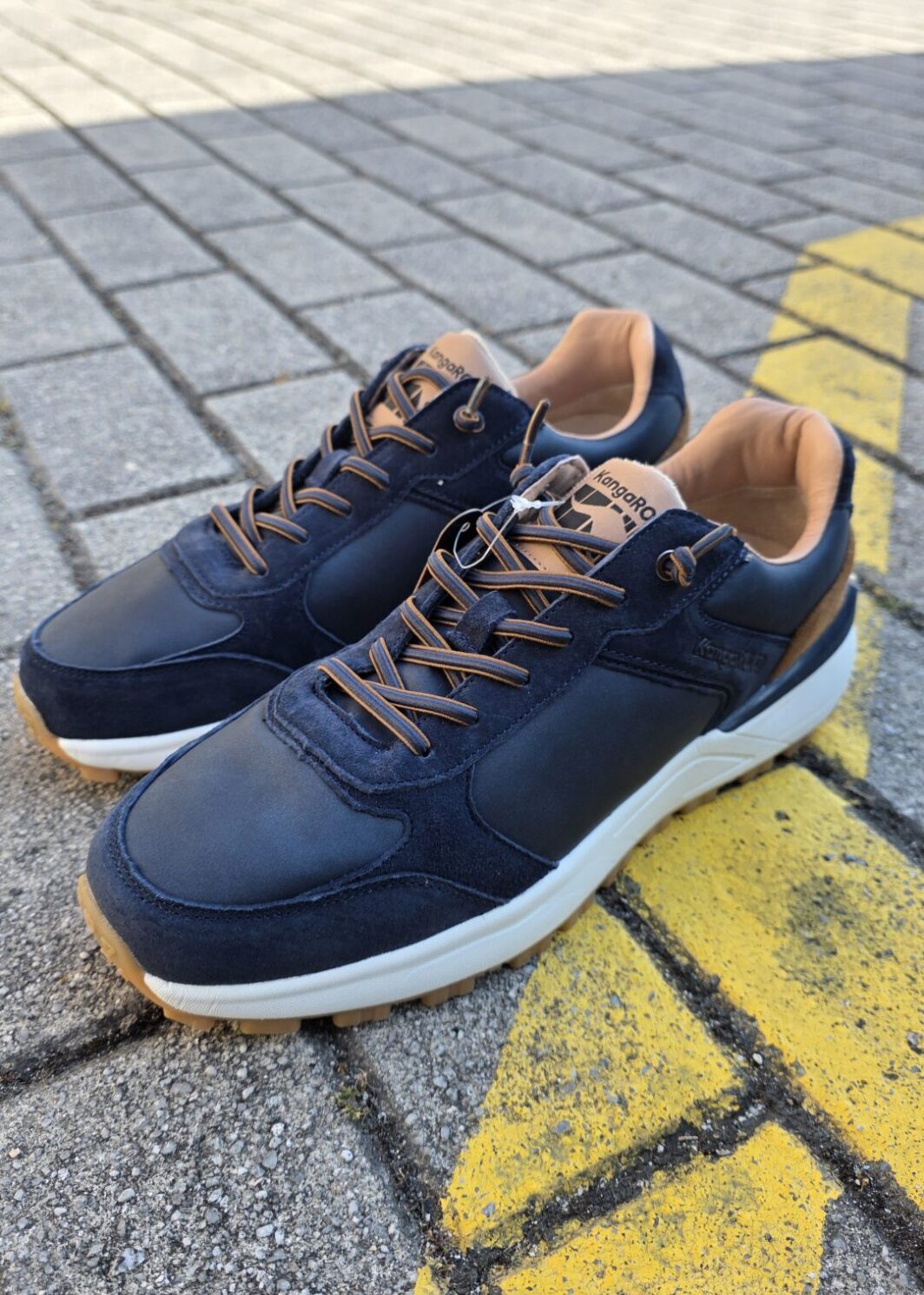 Sapatilha Kangaroos 550-24