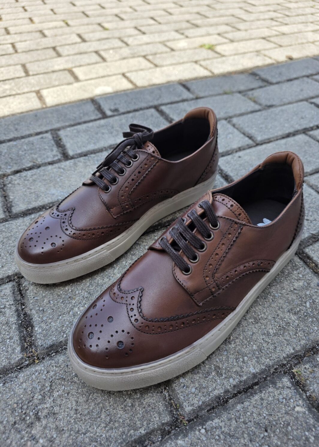 Sapatilha cognac Dark Colletion