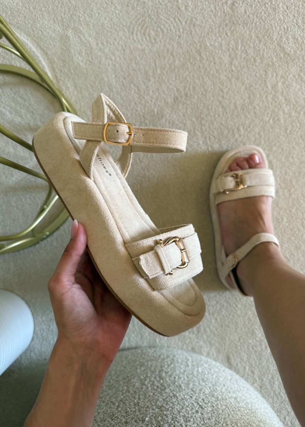 Sandálias Ideal Shoes Plataforma - Bege