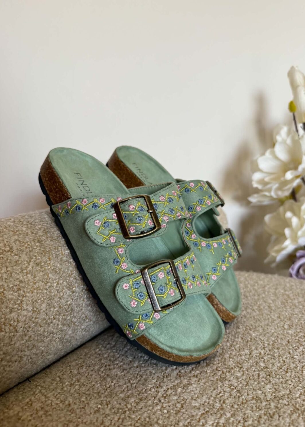Chinelo Findlay Bordado - Verde