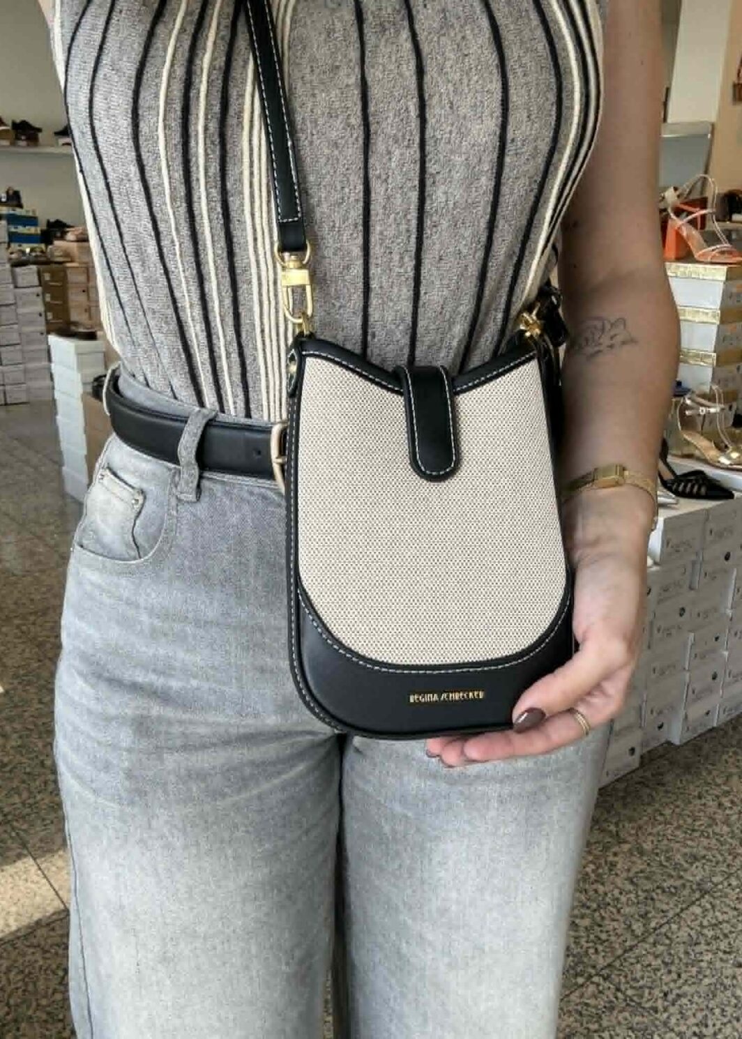 Mini Bag Regina Schrecker - Preto