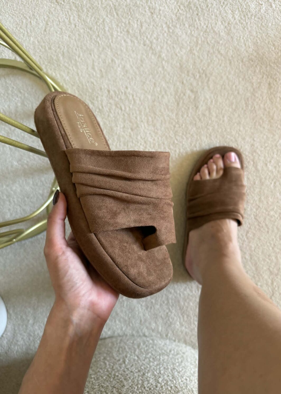 Chinelo Enrugado Mocha