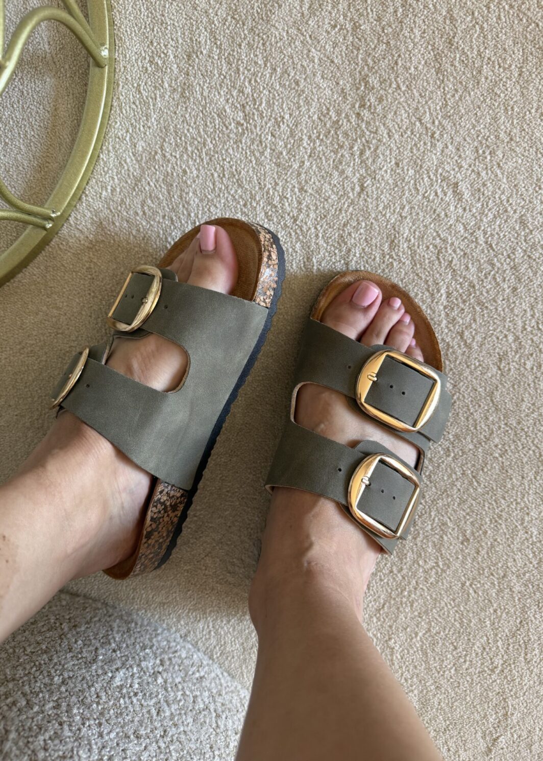 Chinelo Anatómico Fivelas - Verde