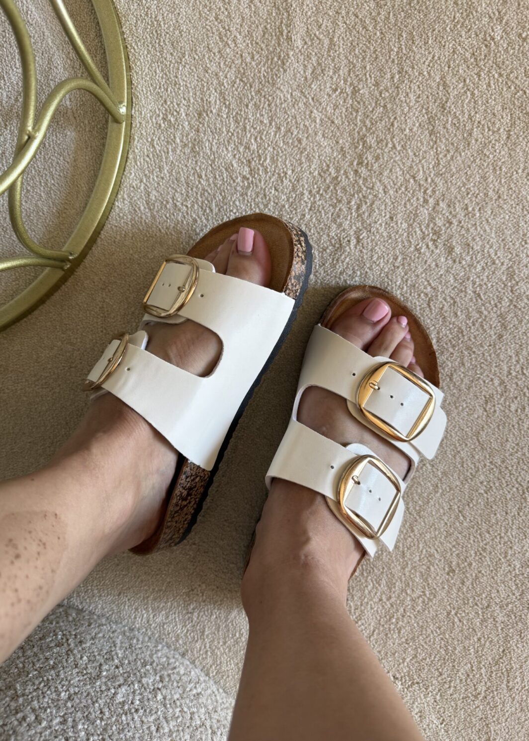 Chinelo Anatómico Fivelas - Branco