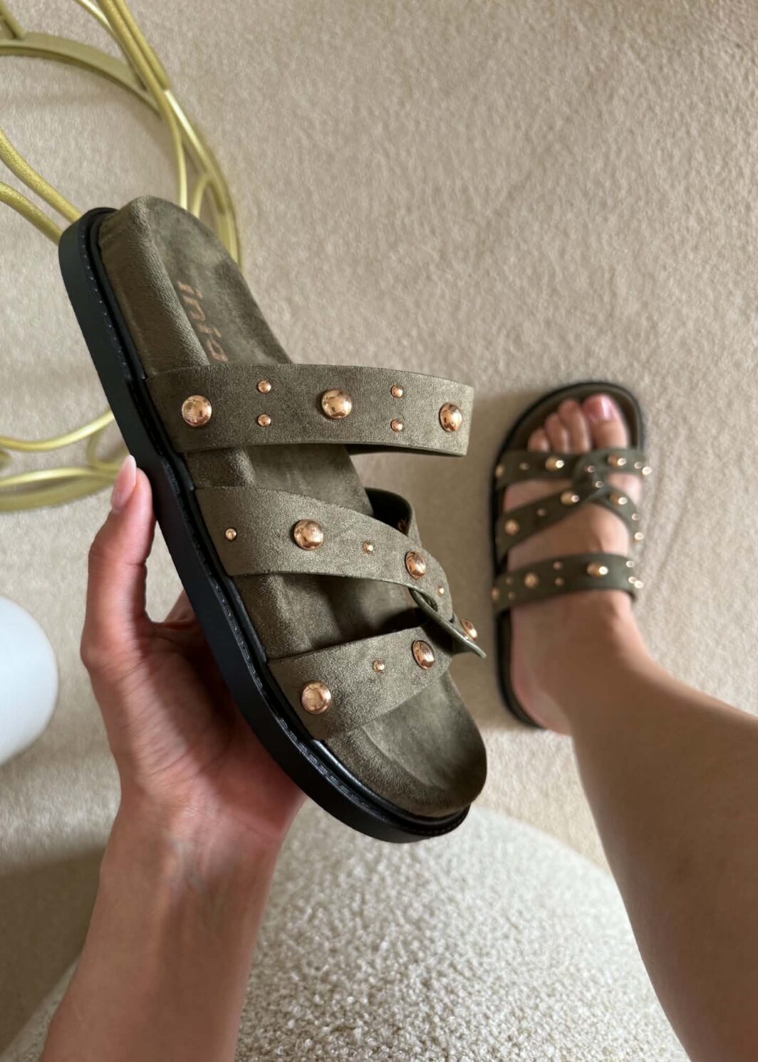 Chinelo inia Tachas - Verde