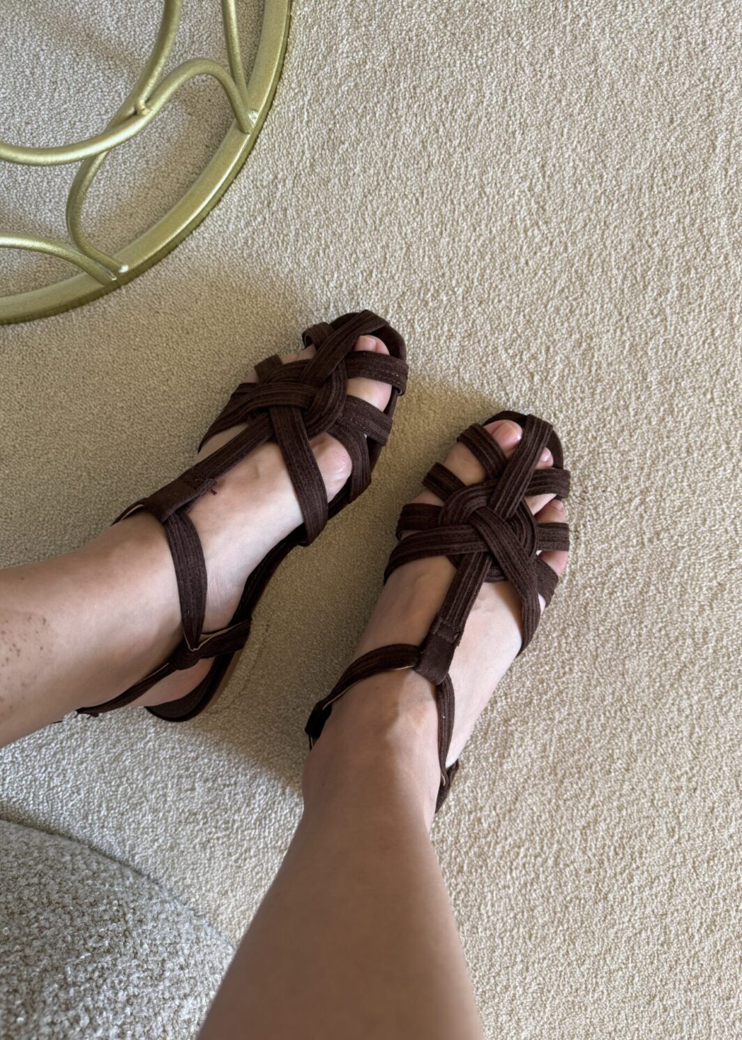 Sandália Rasteira Boho - Castanho