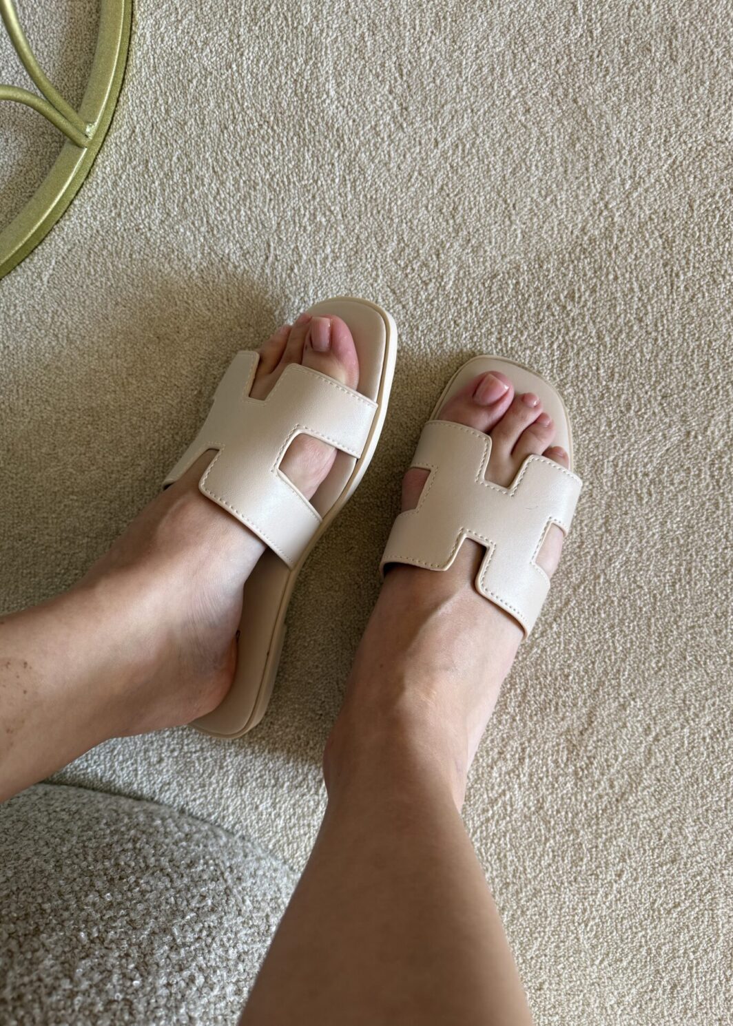 Chinelo Inspo Hermes Bege