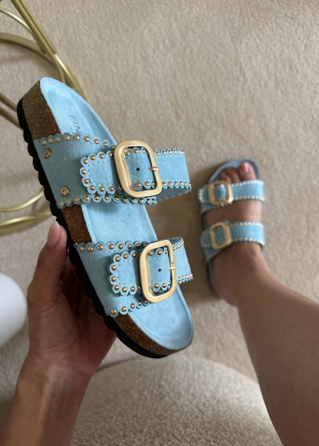 Chinelo Findlay Tachas - Turquesa