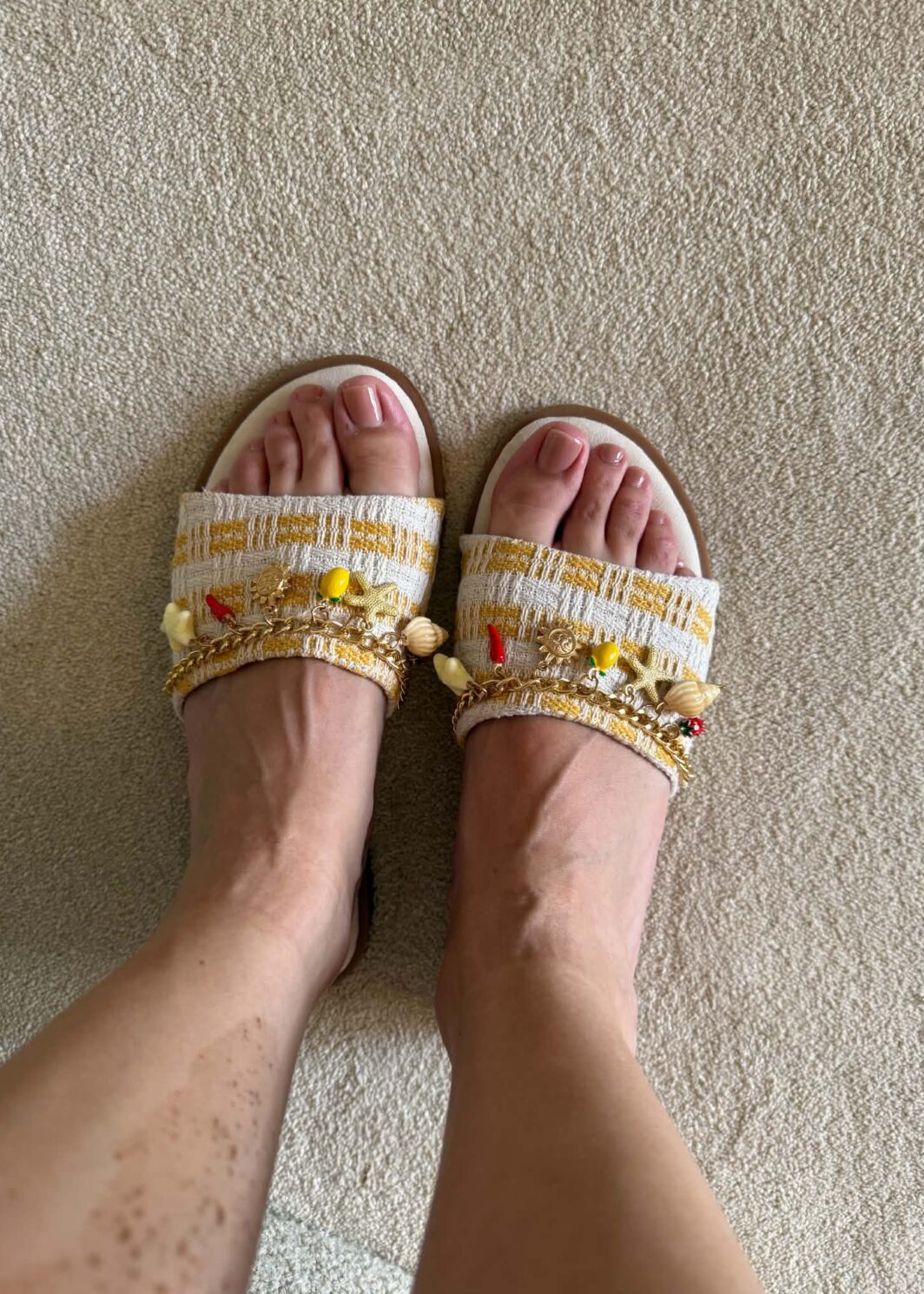 Chinelo Summer Charms - Amarelo
