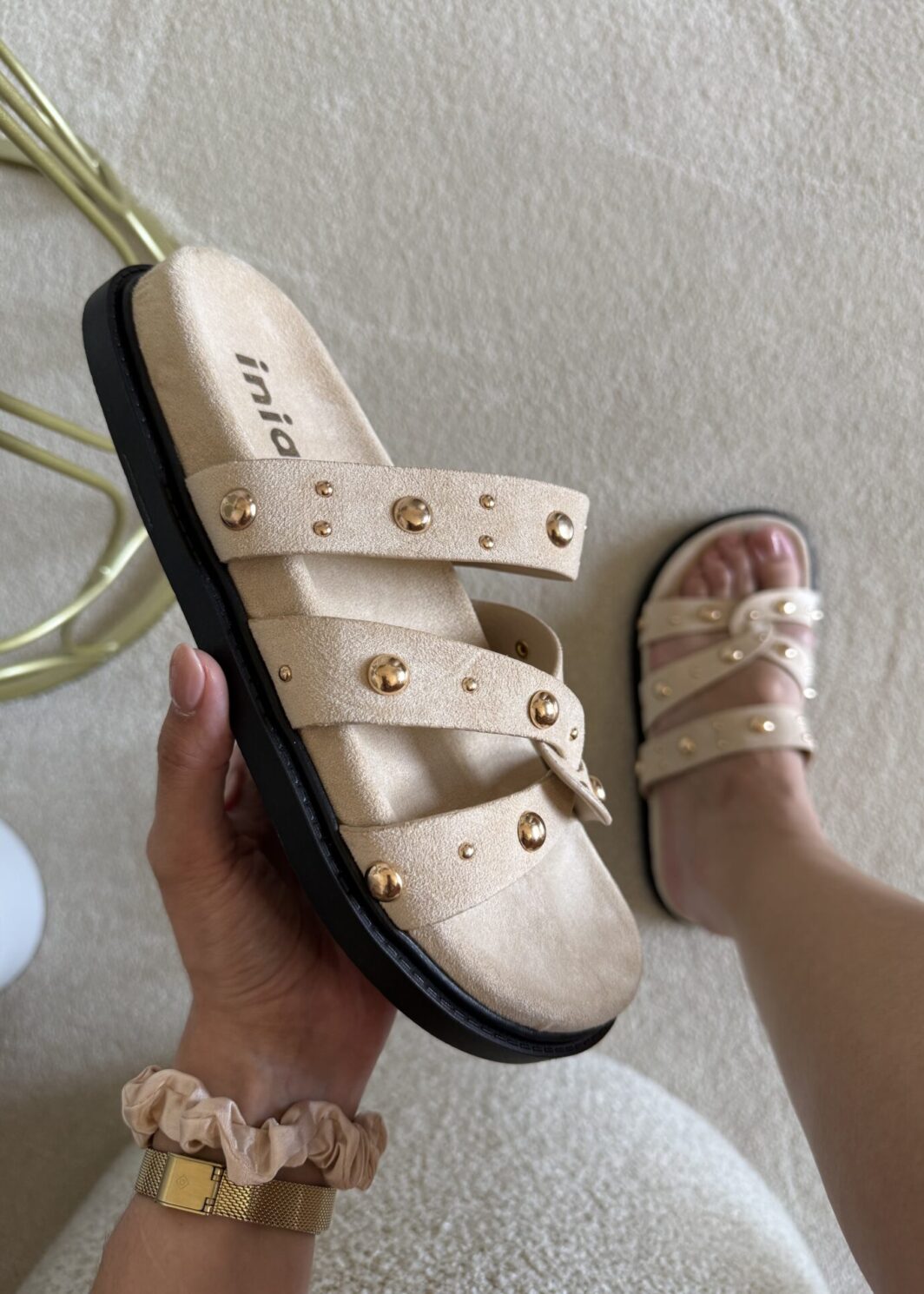 Chinelo inia Tachas - bege
