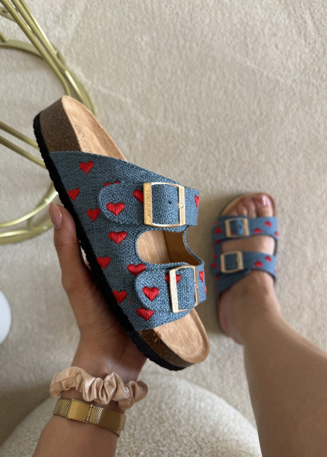 Chinelo corações