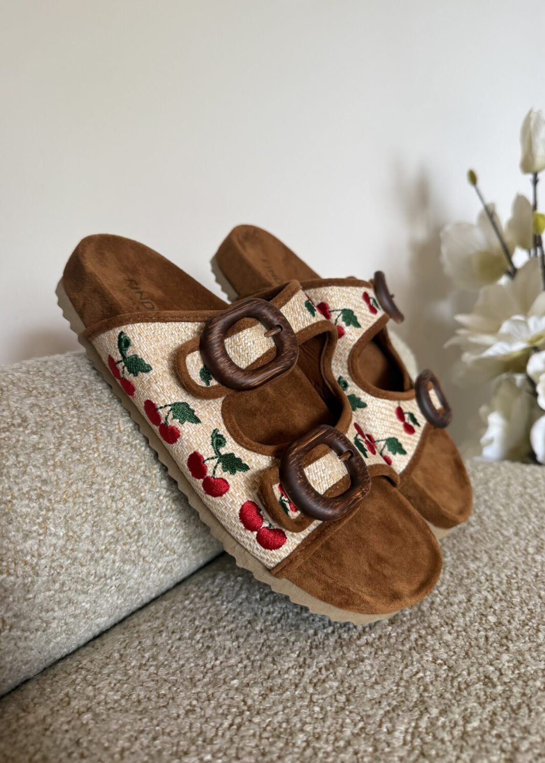 Chinelo Cerejas