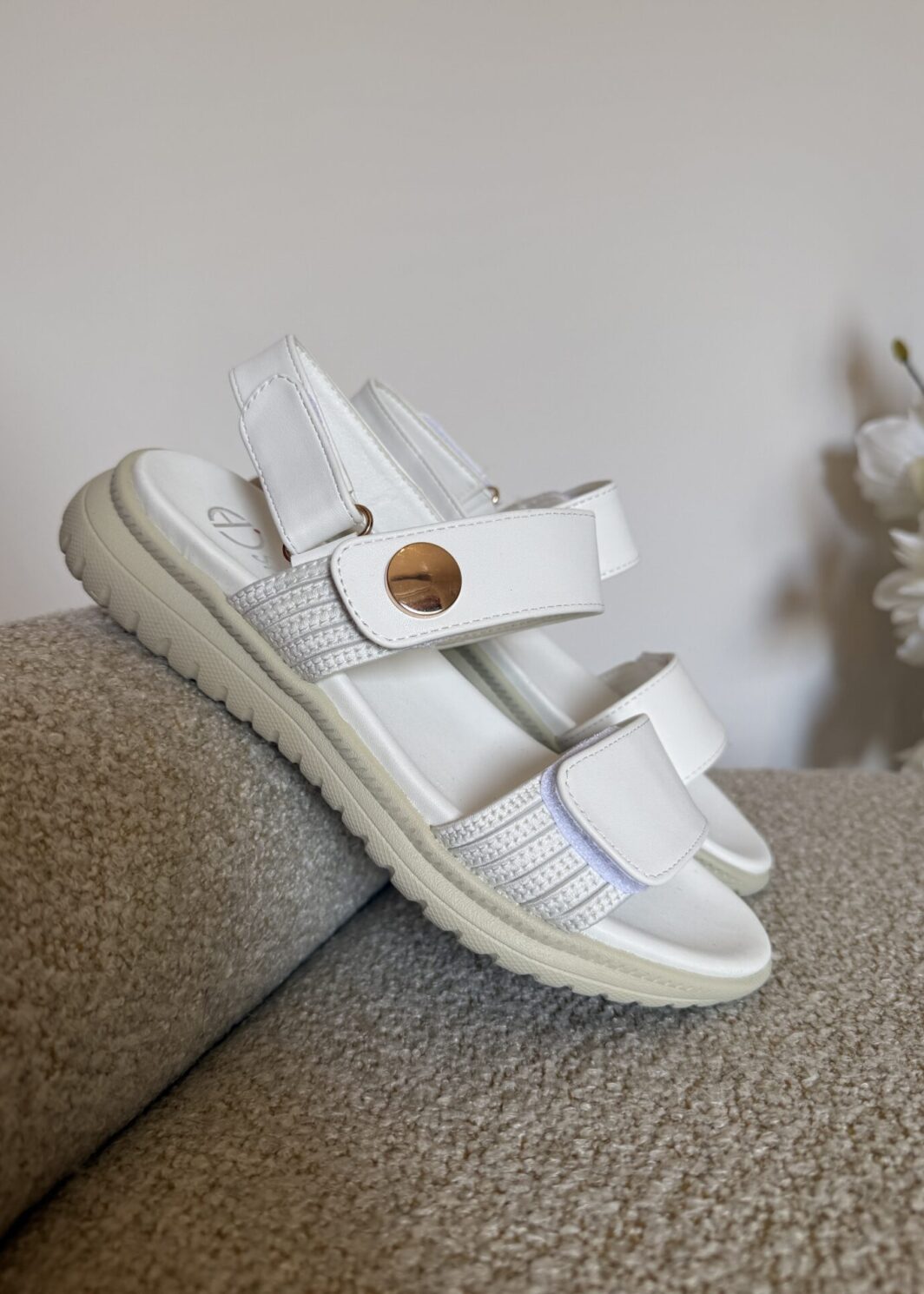 Sandália Conforto Velcros - Branco