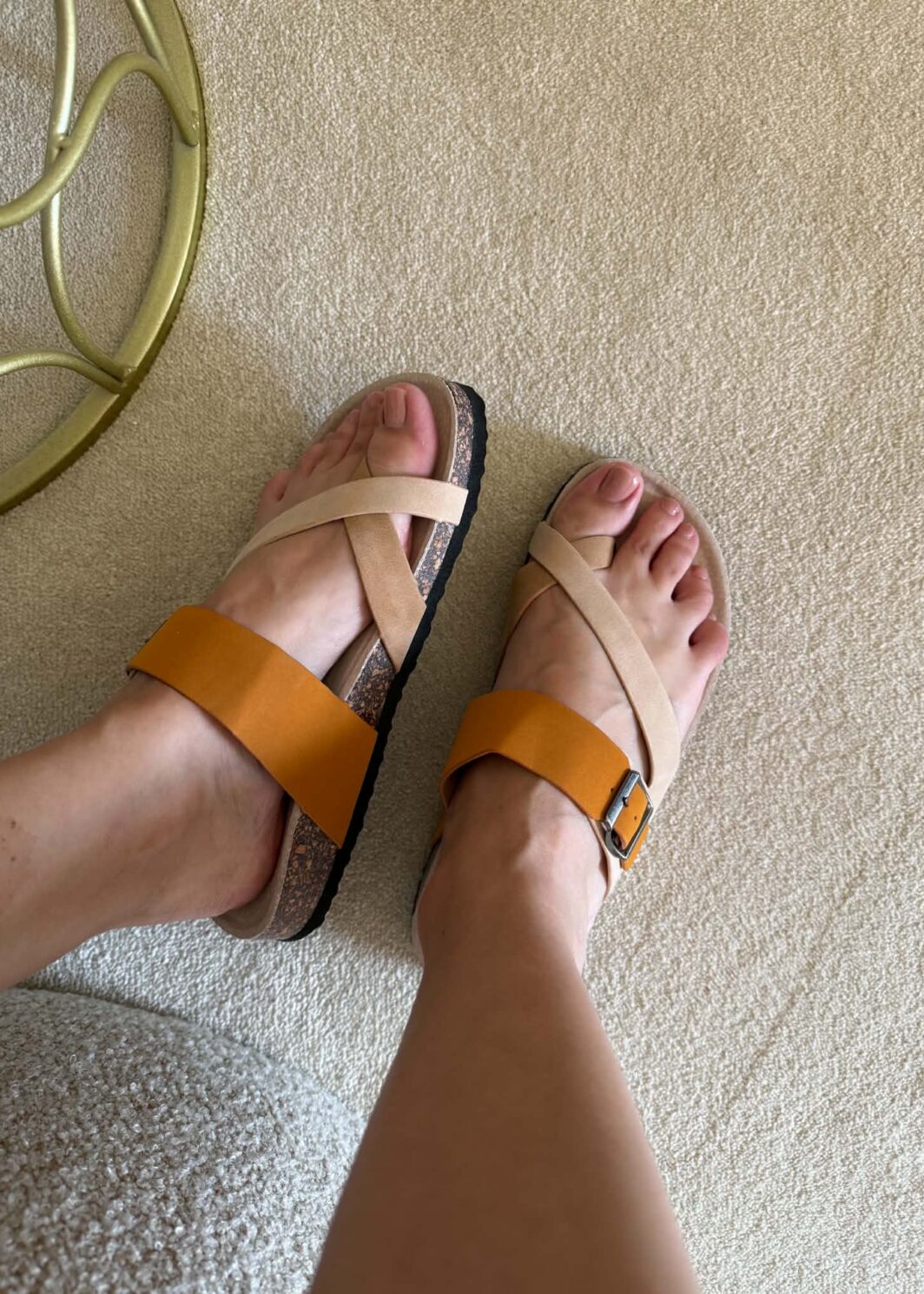 Chinelo Bicolor Com Fivela - Laranja